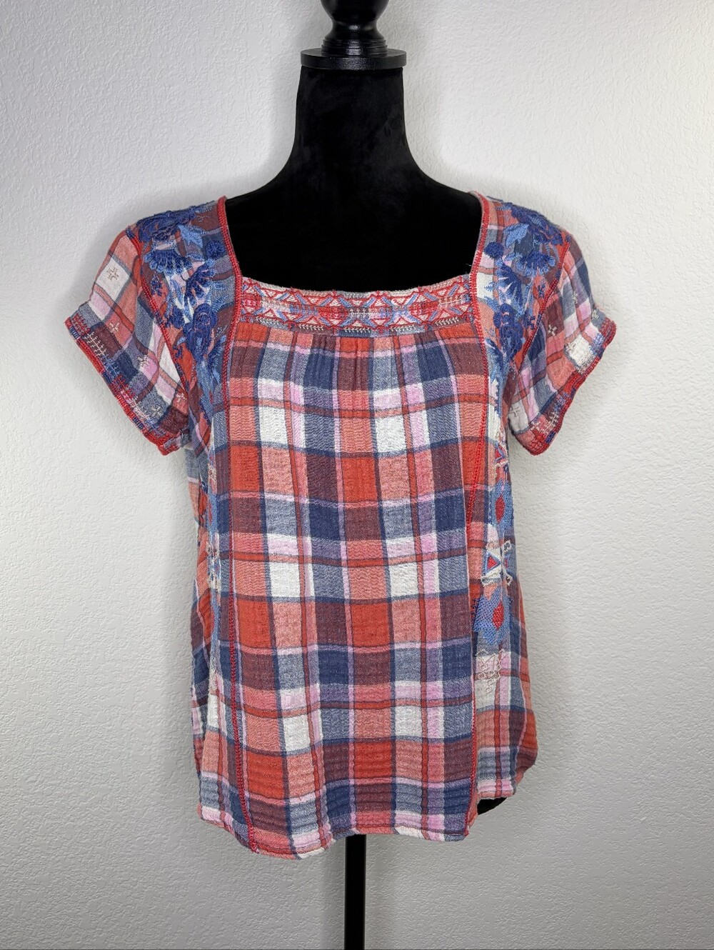 Johnny Was Workshop Zelda Peasant Embroidered Red Blue Plaid Top Small